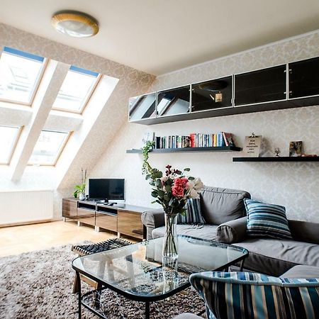 Hollo Apartment - Private Garage - A/C Budapest Extérieur photo